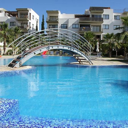Апартаменти Danaos Pool View Пафос Екстер'єр фото